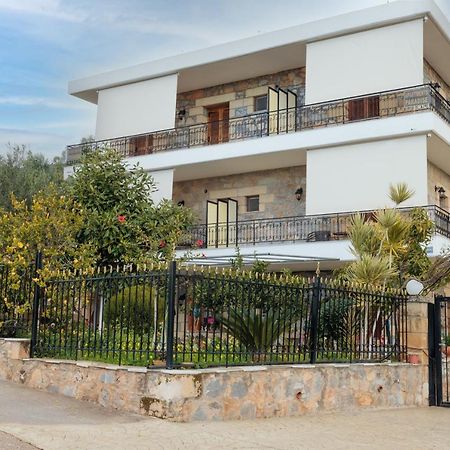 Paradeisos Kardamyli Exterior foto