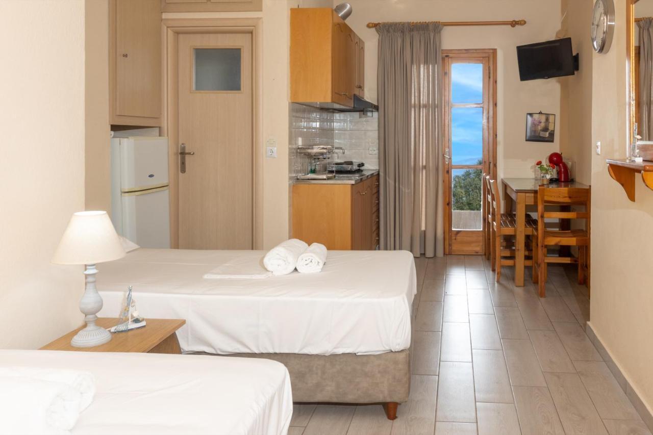 Paradeisos Kardamyli Exterior foto