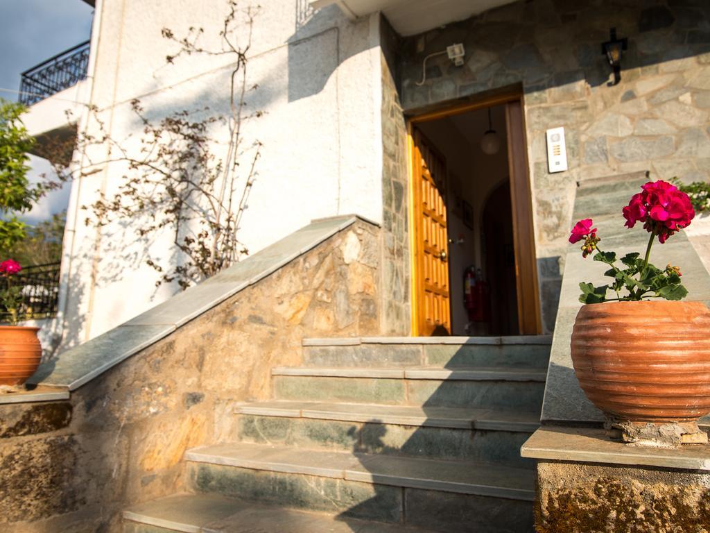 Paradeisos Kardamyli Exterior foto
