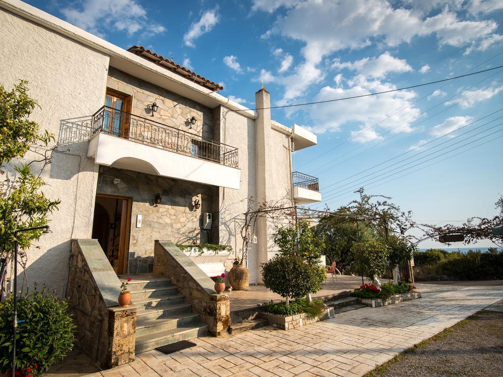 Paradeisos Kardamyli Exterior foto
